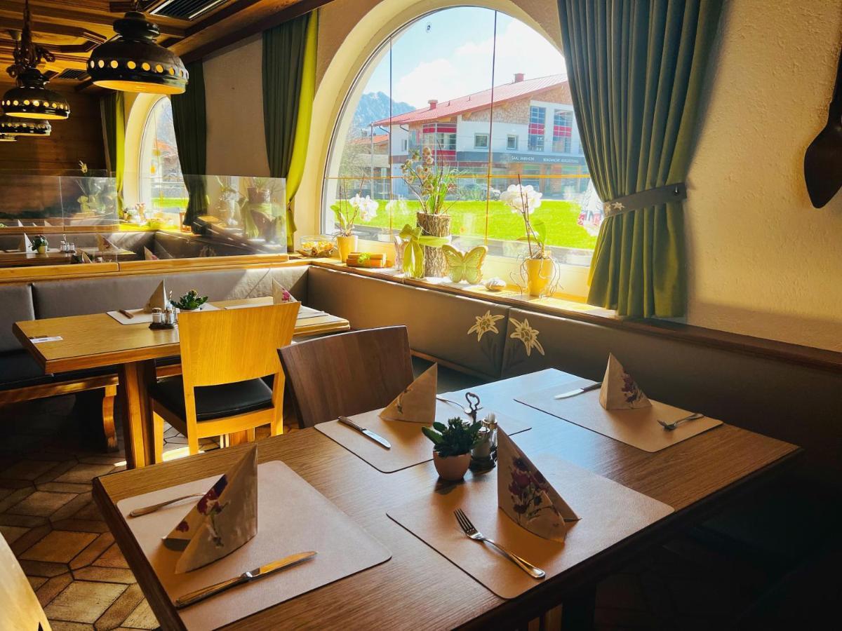 Gasthof Enzian Tannheim Bagian luar foto