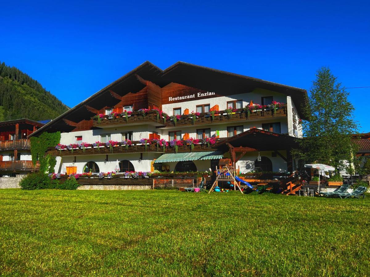 Gasthof Enzian Tannheim Bagian luar foto