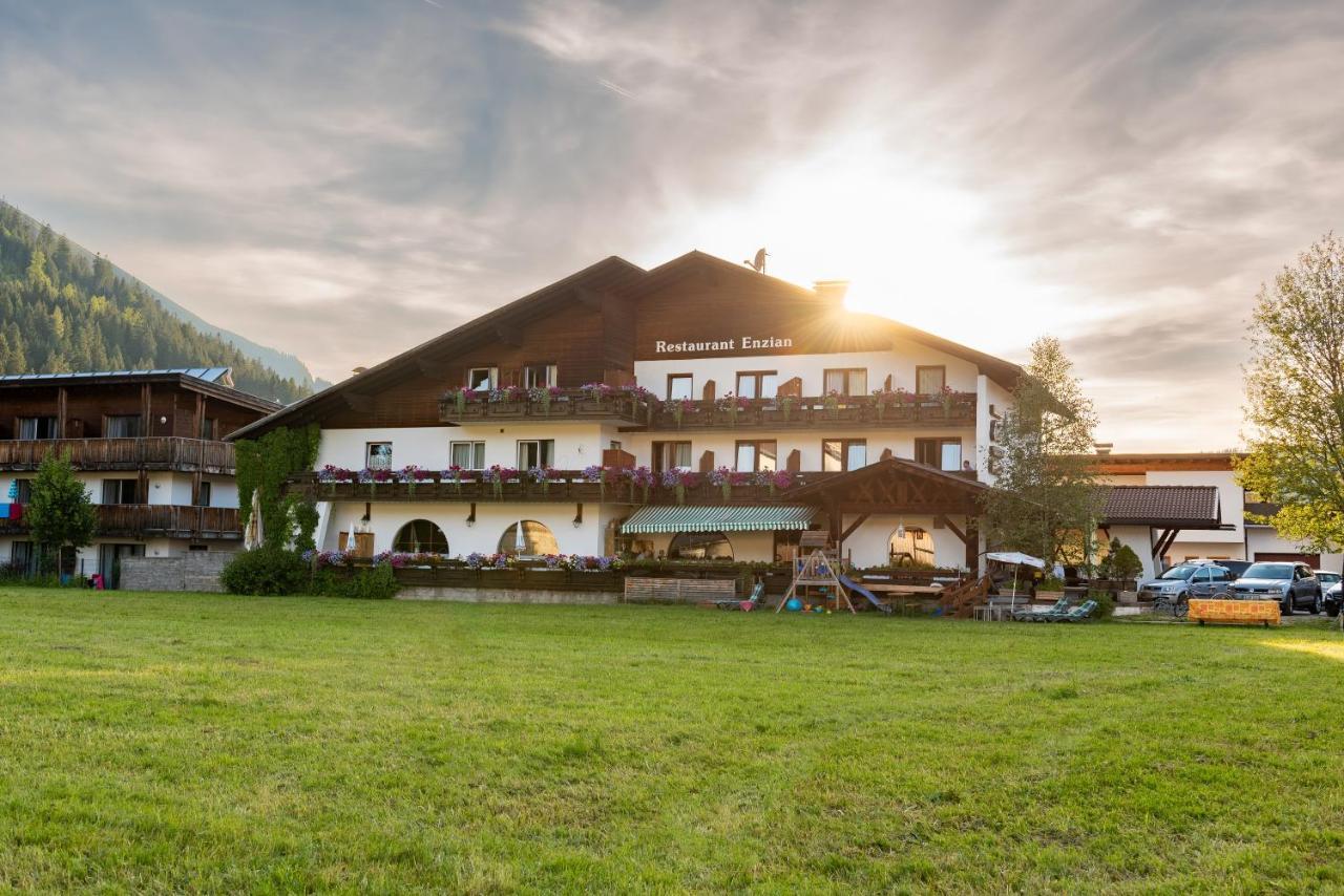 Gasthof Enzian Tannheim Bagian luar foto