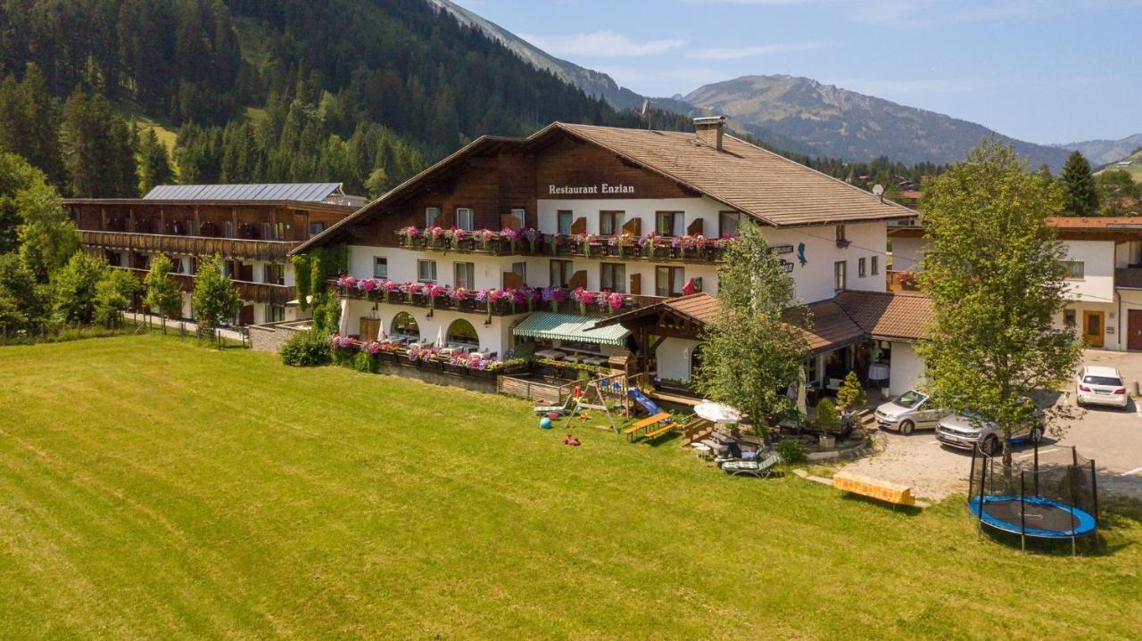 Gasthof Enzian Tannheim Bagian luar foto