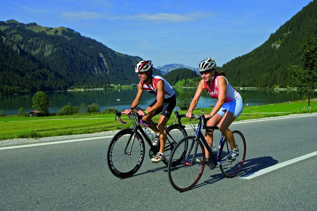 Gasthof Enzian Tannheim Bagian luar foto
